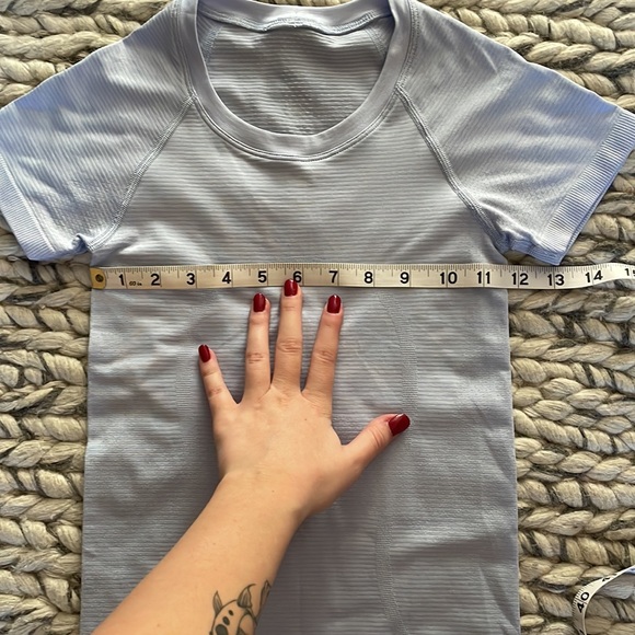 Lululemon Swiftly Tech short sleeve shirt - Picture 4 of 5